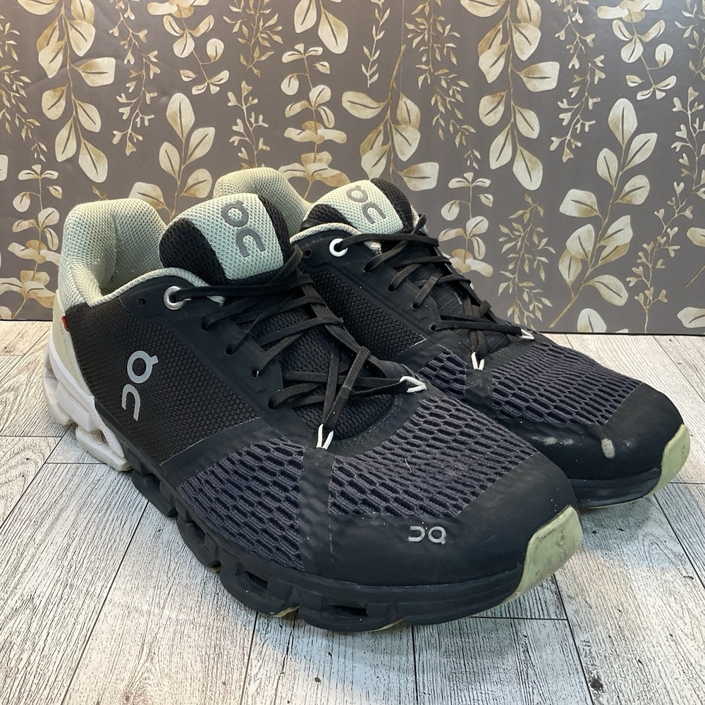 On Cloud Shoes Women Size 10 Cloudflyer Running Sneakers Black White Mint